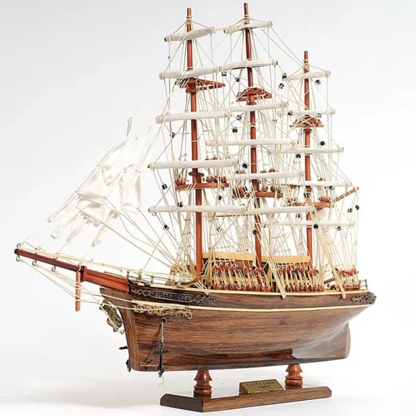 44373-Cutty-Sark-Replica-1